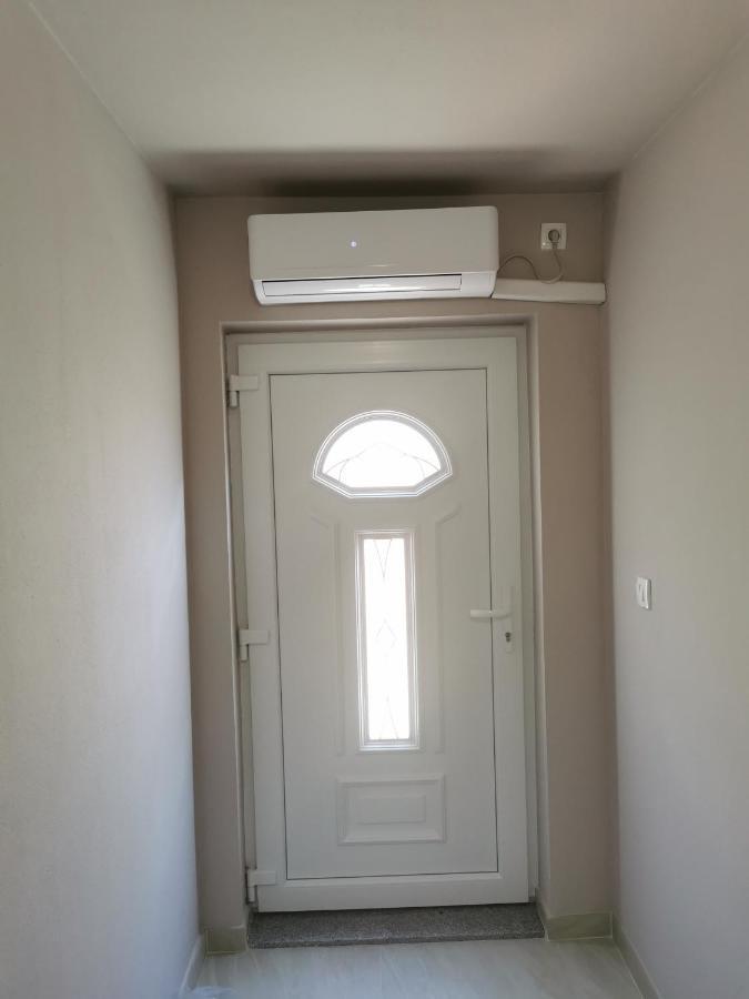 Apartment Luki Повіле Екстер'єр фото